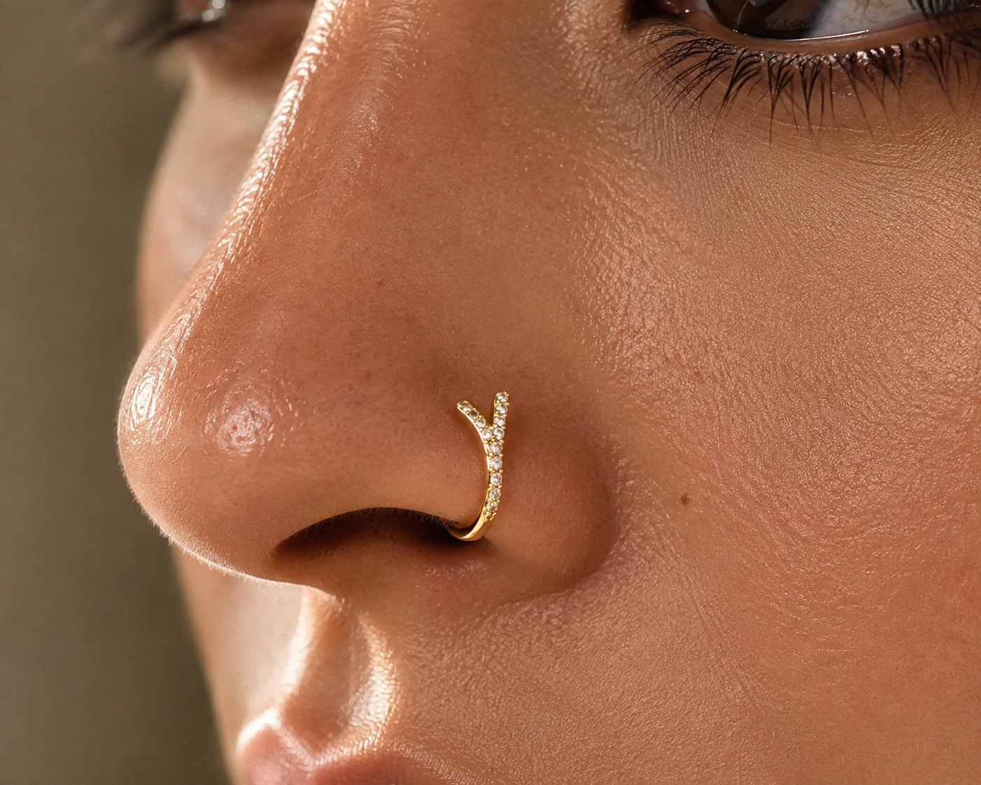 Crystal V-Split Nose Ring