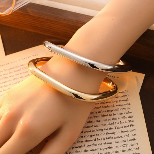 Modern Jewelry Accent 40