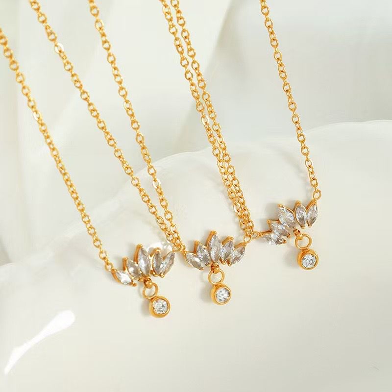 Crown Necklace