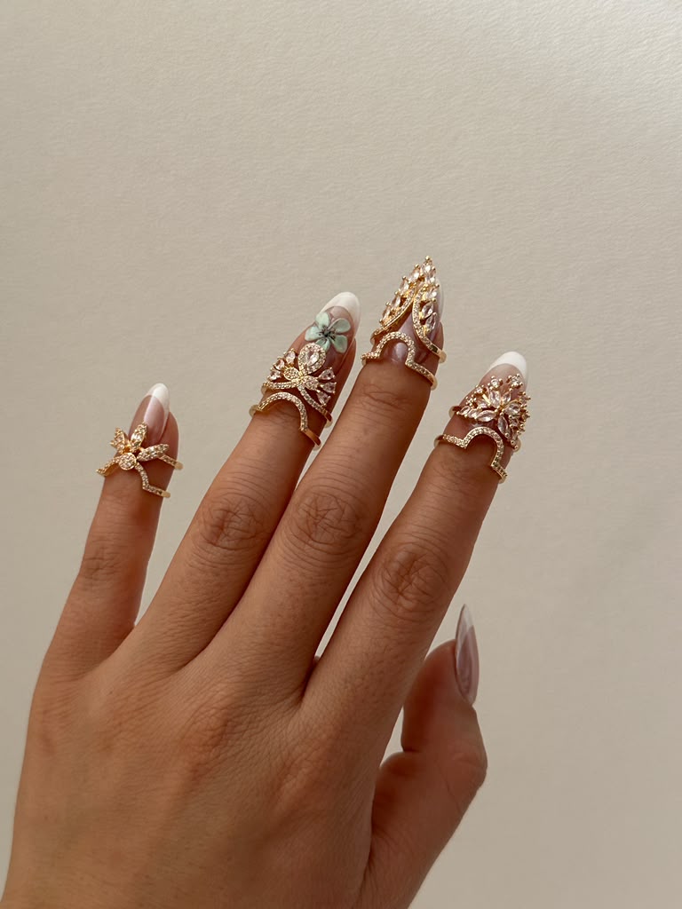 Women's Elegant Floral Leaf Crystal Ring - Adjustable Open Bands with Crystal Stone