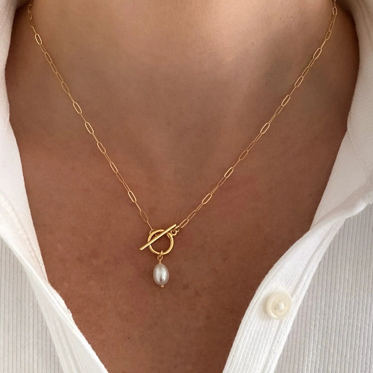 Pearl Toggle Paperclip Necklace